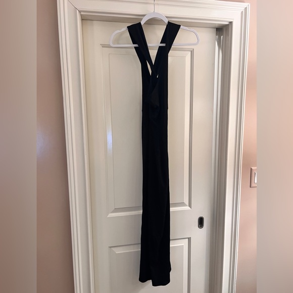 Reformation midi black ribbed keyhole dress - Picture 3 of 3